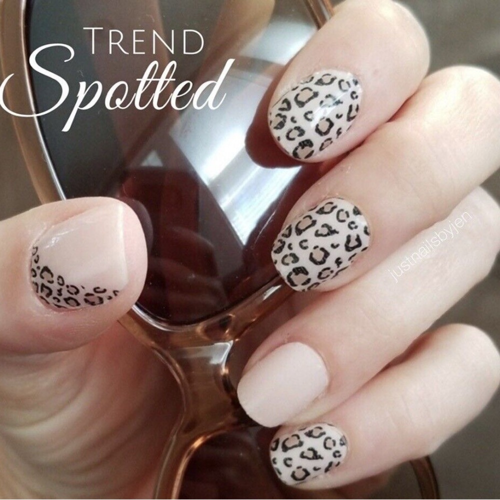 💅 3/$25 - ColorStreet - Trend Spotted - Picture 3 of 3